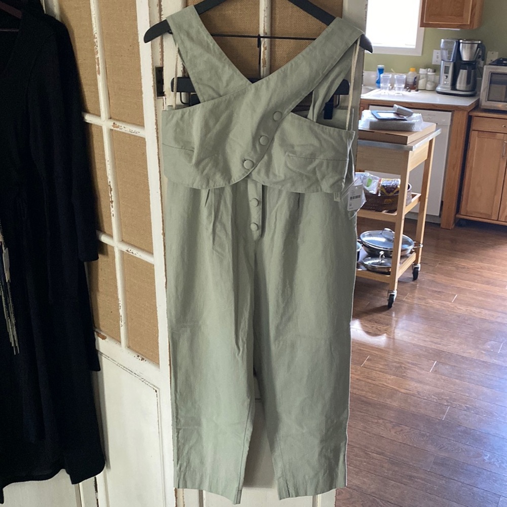 Freepeople new w/tags green/vert in color